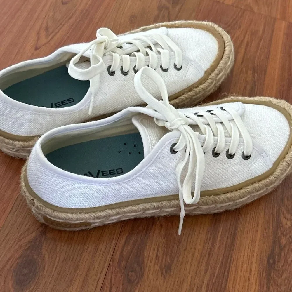 SeaVees white canvas